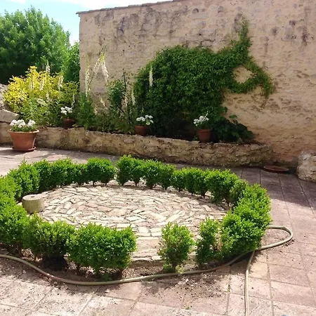 بيت للعطل House With 2 Bedrooms In Montratier With Shared Pool Enclosed Garden And Wifi *