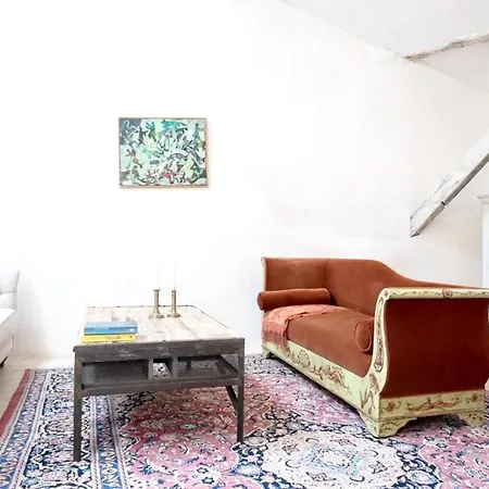House With 2 Bedrooms In Montratier With Shared Pool Enclosed Garden And Wifi بيت للعطل *