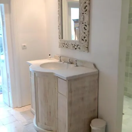 House With 2 Bedrooms In Montratier With Shared Pool Enclosed Garden And Wifi بيت للعطل *